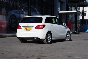 2015款奔驰B级B200时尚型