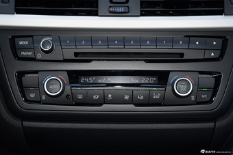 2016款宝马3系GT 320i 2.0T自动时尚型