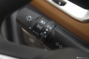 2016款DX7 1.5T手动凯旋版