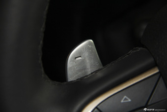 2015款大切诺基3.0TD自动柴油舒享导航版