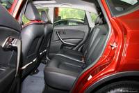 2015款奔腾X80 2.0L自动豪华型到店实拍