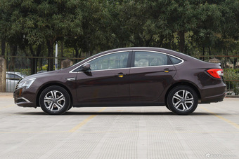 2016款纳5 1.8T自动智慧型