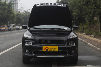 2016款自由光2.4L自动优越版