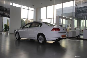 2012款迈腾1.8TSI领先型