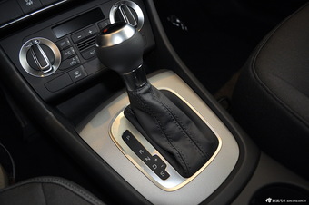 2013款奥迪Q3 35TFSI 进取型