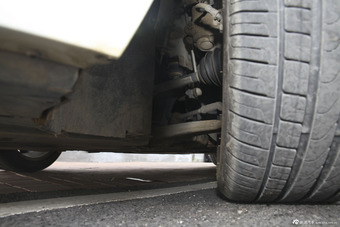 2016款沃尔沃V40 2.0T自动 T4 智雅版