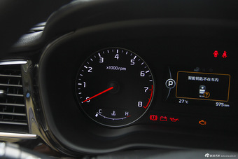 2015款起亚K4 1.8L自动DLX Special