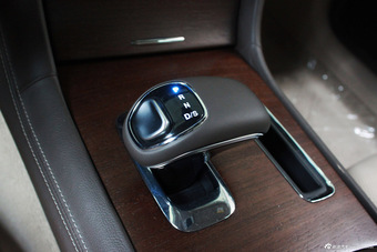 2014款克莱斯勒300C到店实拍