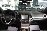 2014款大切诺基柴油版到店实拍