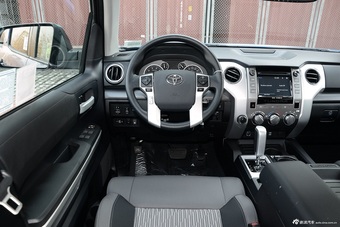 2016款坦途5.7L自动标准版