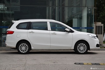 2016款海马V70 2.0L手动适·宜型 5座