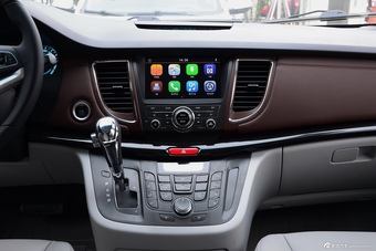 2016款瑞风M5 2.0T自动汽油公务版