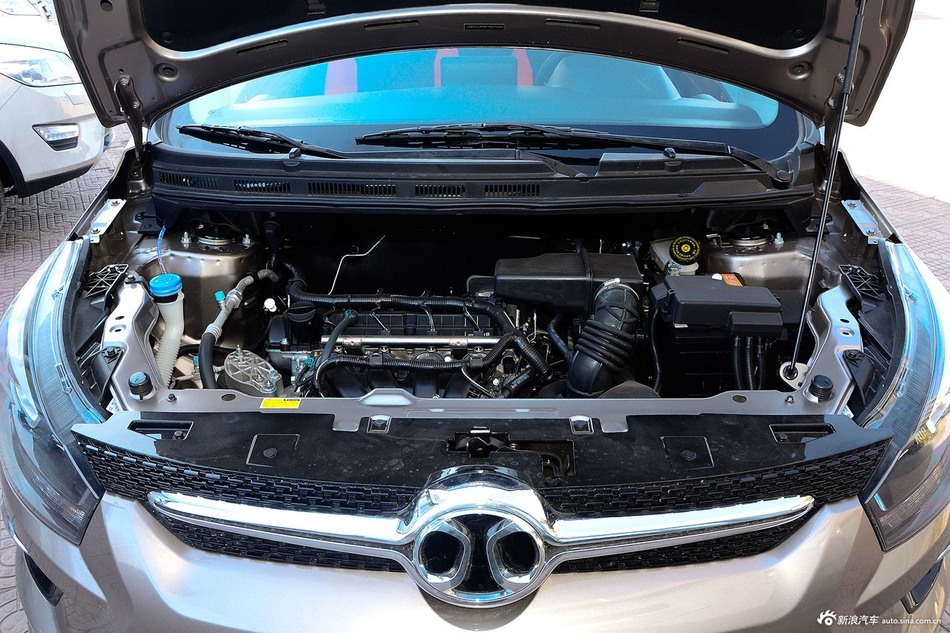 2015款北汽绅宝X25 1.5L手动舒适型