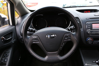 2015款起亚K3 1.6L自动Premium