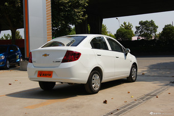 2010款新赛欧三厢1.4L手动优逸版