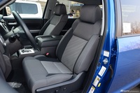 2016款坦途5.7L自动标准版