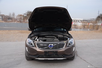 2015款沃尔沃XC60 2.5T T6 AWD智越版