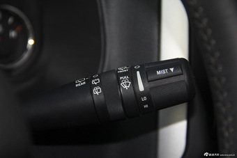 2014款指南者改款2.4L四驱豪华版