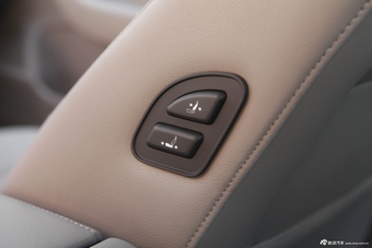 2013款迈腾2.0TSI尊贵型