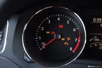 2015款速腾1.6L自动时尚型