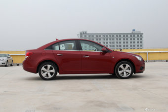 2012科鲁兹1.8SX手自一体豪华版