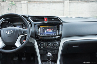 2014款风骏6 2.0T四驱领航型4D20B