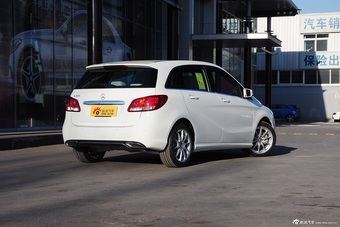 2015款奔驰B级B200动感型