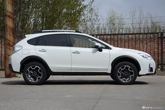 2016款斯巴鲁XV 2.0L自动舒适导航版