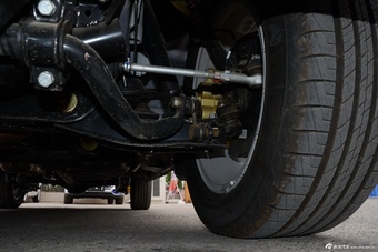 2016款瑞风M5 2.0T自动汽油公务版