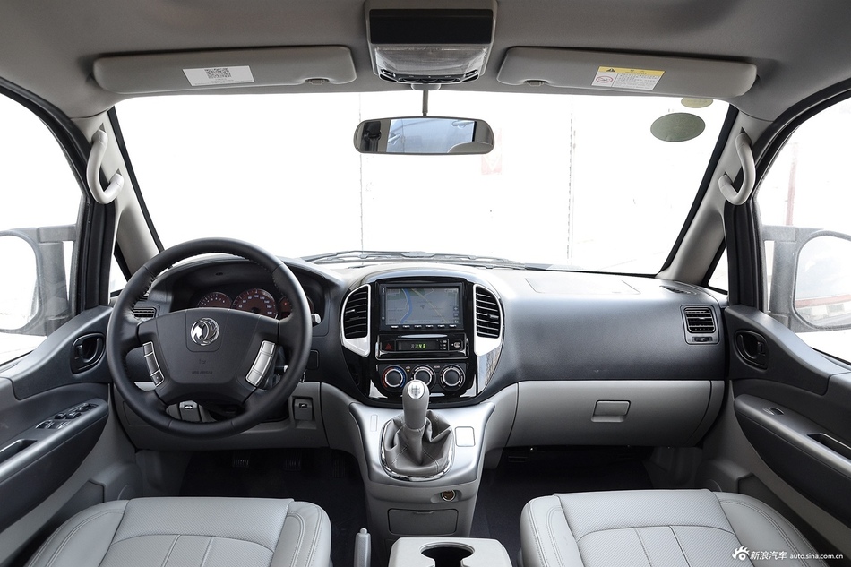 2016款菱智M5 2.0L手动7座豪华型L