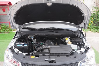 2015款五菱宏光S1 1.5L舒适型