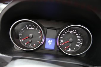 2013款哈弗H6运动版