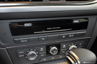 2014款奥迪A6L 2.0L TFSI手自一体标准型