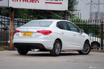 2015款雪铁龙C4L 1.2T自动尊贵版