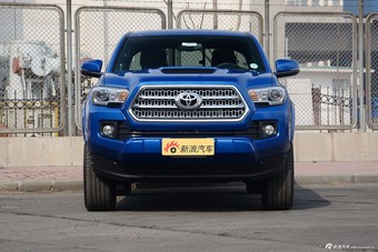 2016款丰田塔库玛3.5L手动标准版