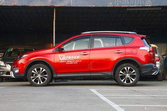 2015款RAV4 2.5L自动四驱尊贵版