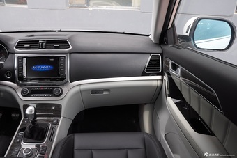 2015款哈弗H6 Coupe 2.0T手动两驱精英型