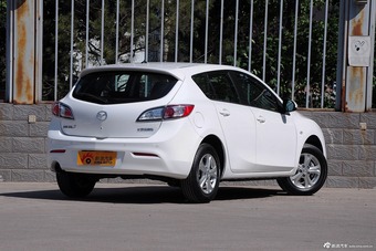 2015款马自达3星骋两厢1.6L手动舒适型