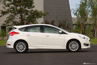 2015款福克斯两厢1.5L GTDi自动运动型