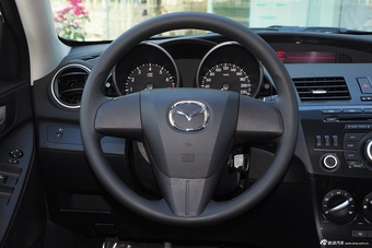 2015款马自达3星骋两厢1.6L手动舒适型