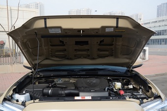 2016款Tacoma 3.5L手动标准版图片