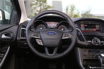 2015款福克斯两厢1.5L GTDi自动运动型