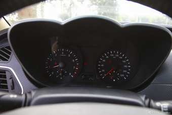 2015款海马福美来1.5T自动品尚型