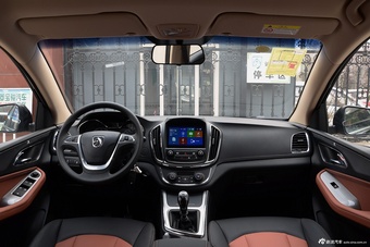 2016款宝骏560 1.8L手动精英型图片