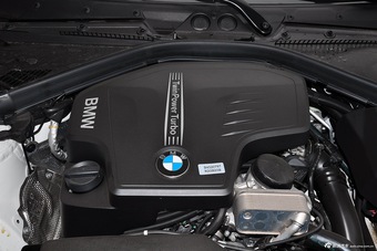 2014款宝马2系220i领先型