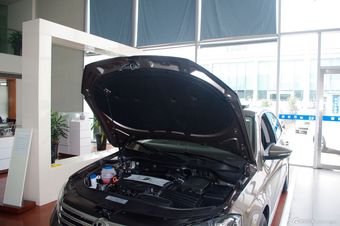 2012款迈腾1.8TSI豪华型