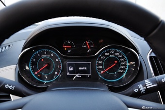 2015款科鲁兹1.4T自动精英版