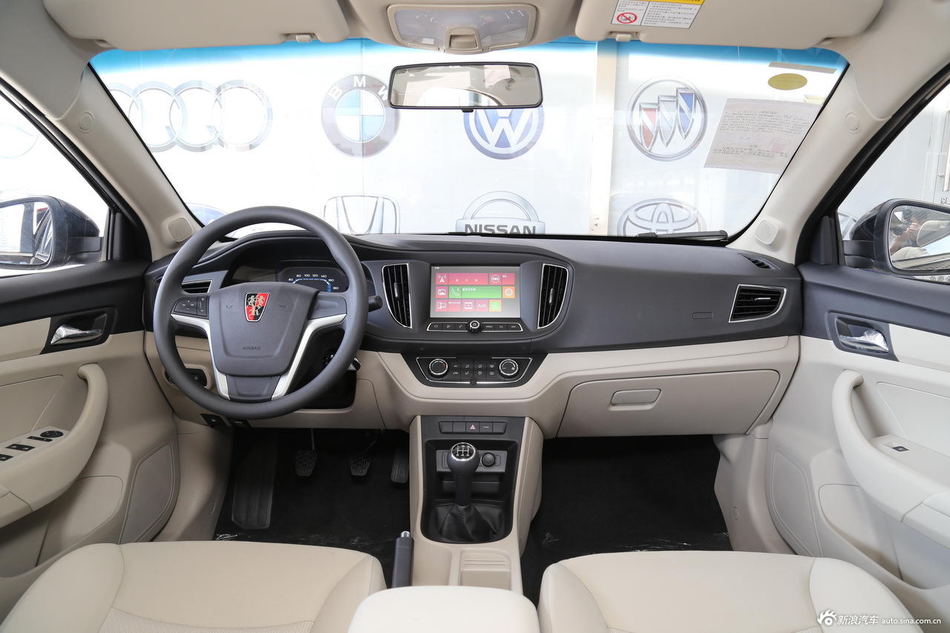 2016款荣威360 1.5L手动智屏版