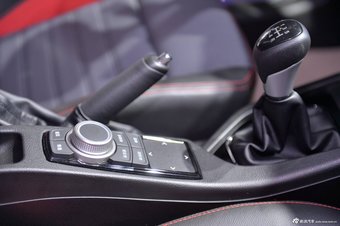 东南V5 plus摇滚版