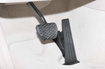 2013款宝马3系混动